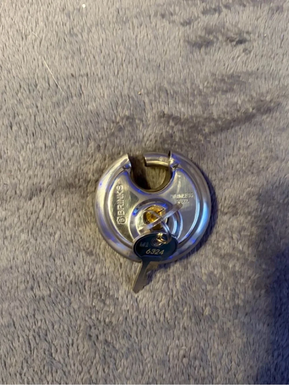 Brinks Silver Round Discus Padlock with Keys